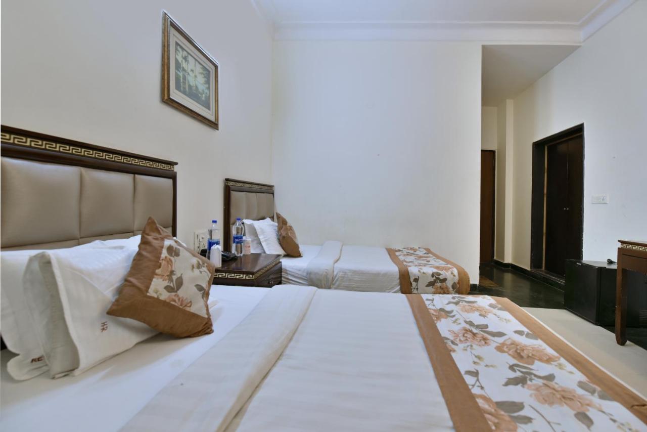 Hotel Revels By A1Rooms Nové Dillí Exteriér fotografie