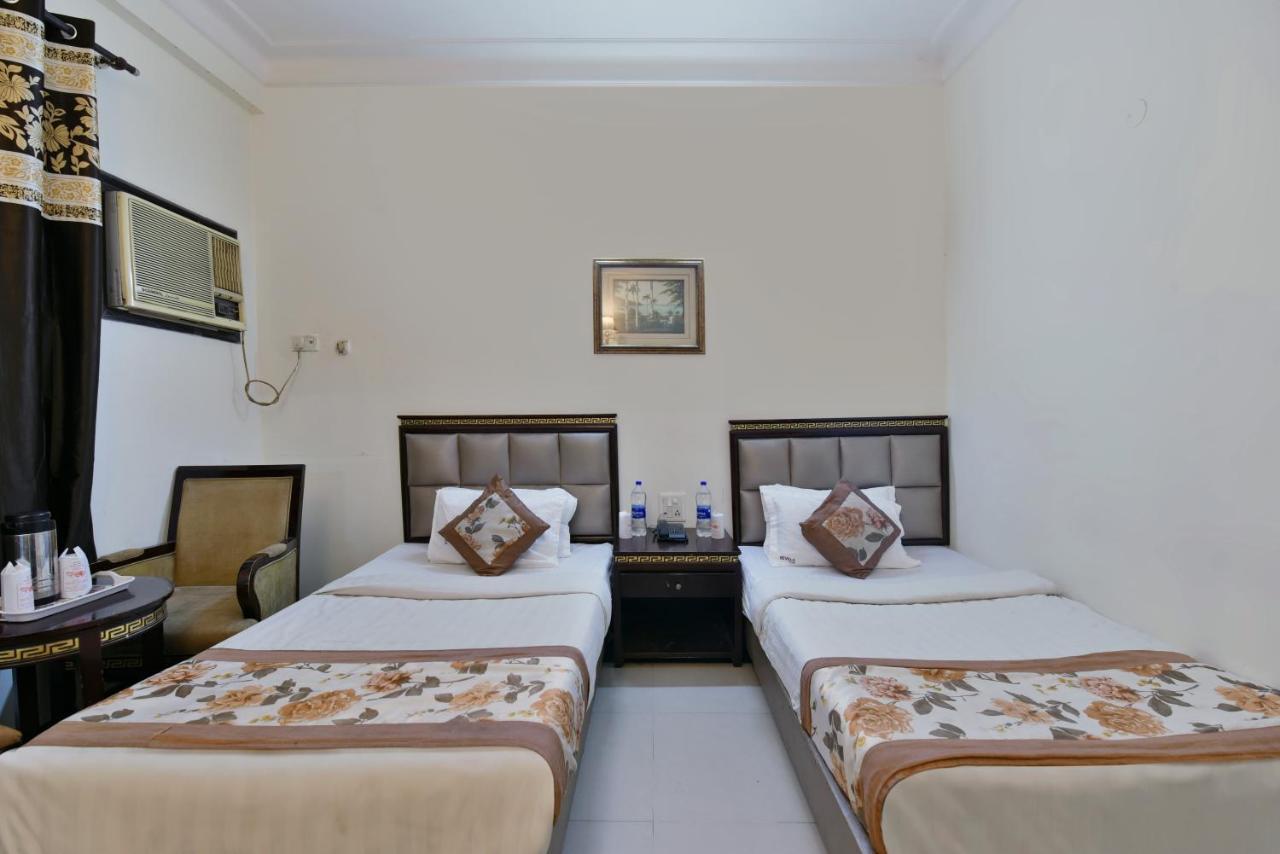 Hotel Revels By A1Rooms Nové Dillí Exteriér fotografie