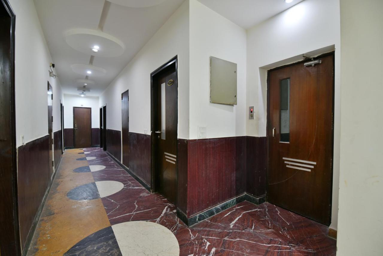 Hotel Revels By A1Rooms Nové Dillí Exteriér fotografie