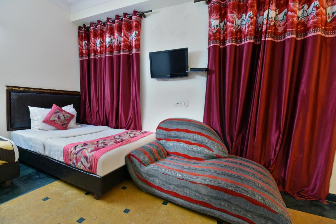 Hotel Revels By A1Rooms Nové Dillí Exteriér fotografie