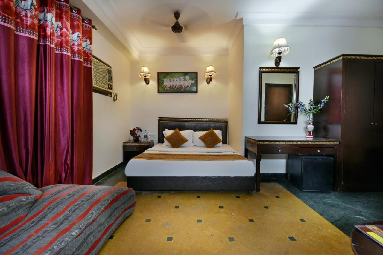 Hotel Revels By A1Rooms Nové Dillí Exteriér fotografie