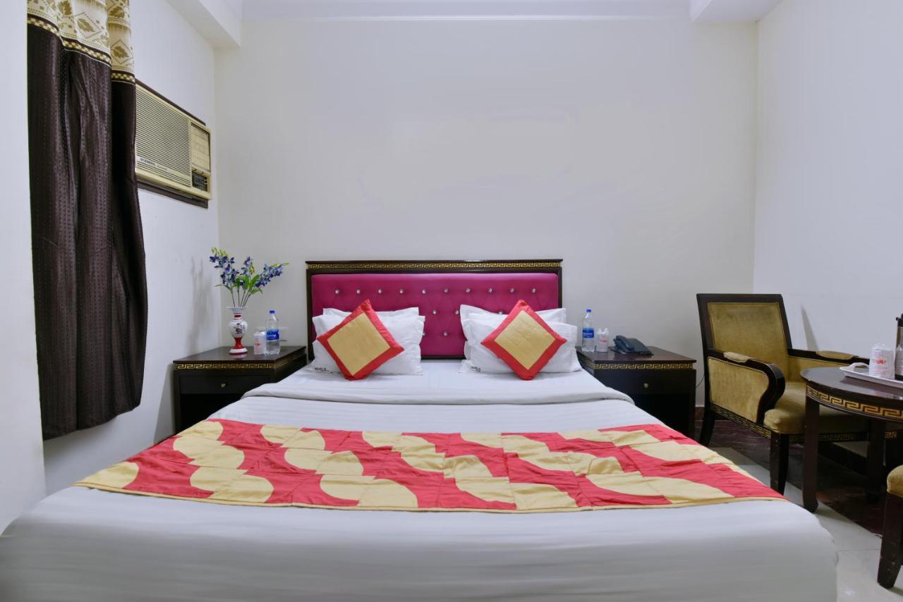 Hotel Revels By A1Rooms Nové Dillí Exteriér fotografie